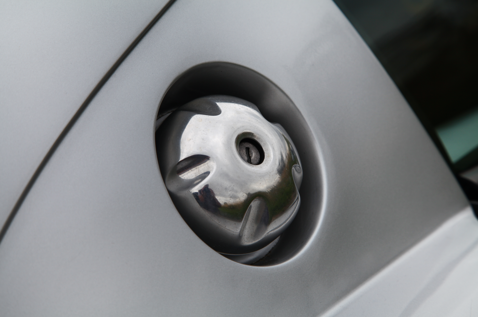 Classic & Sports Car - Flyweight driving icons - Lotus Exige vs Noble M12 