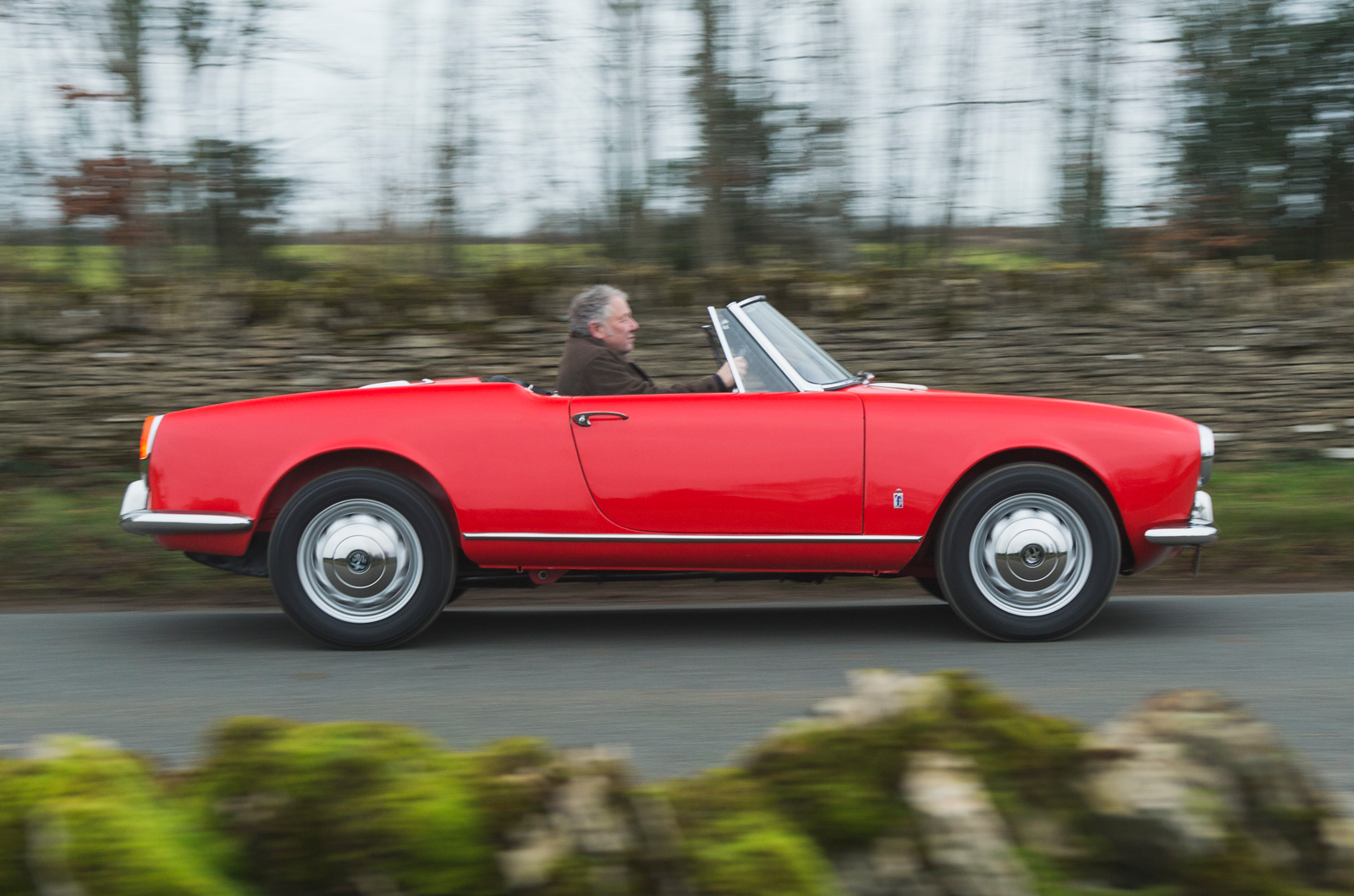 Pretty little things: Alfa Romeo Giulia Spider Veloce vs Fiat-Osca 1500S Cabriolet