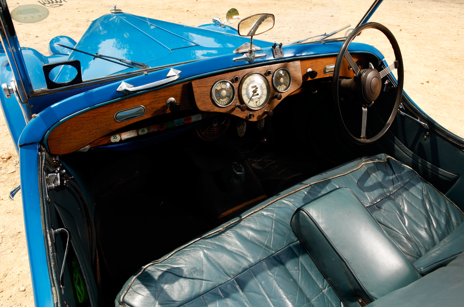 Classic & Sports Car - Missing the mark in style: Austin A90 Atlantic vs Riley RMC