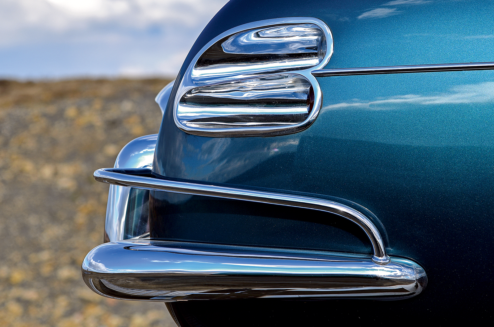 Classic & Sports Car – Aston Martin DB2/4 Vignale: fitted out for a king