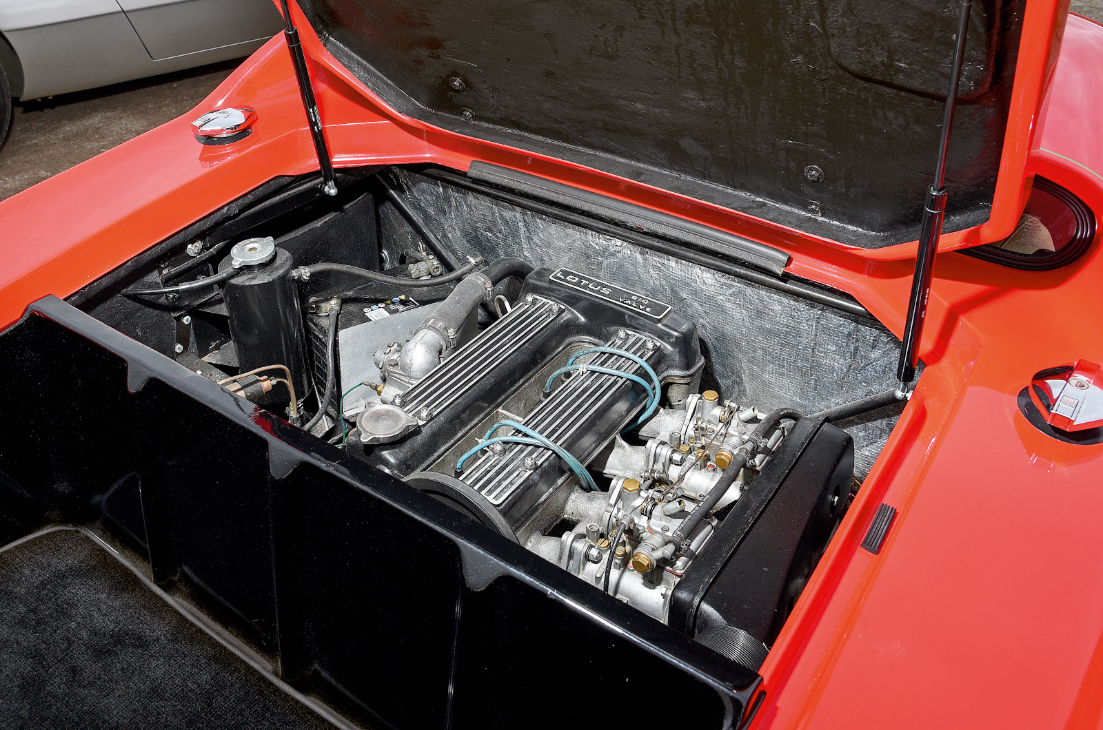 Classic & Sports Car - Europa League Final - Alpine A310 vs Lotus Europa