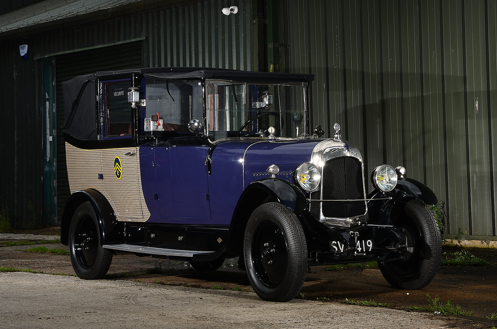 Classic & Sports Car - Citroën B12 taxi: my fare landaulet