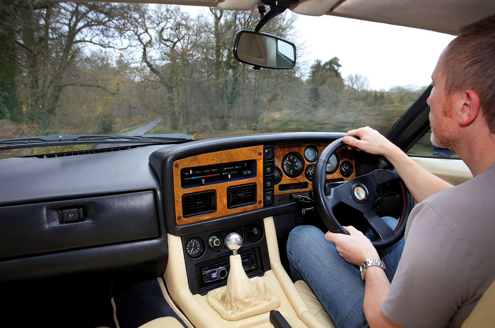 Classic & Sports Car – Buyer’s guide: Lotus Excel