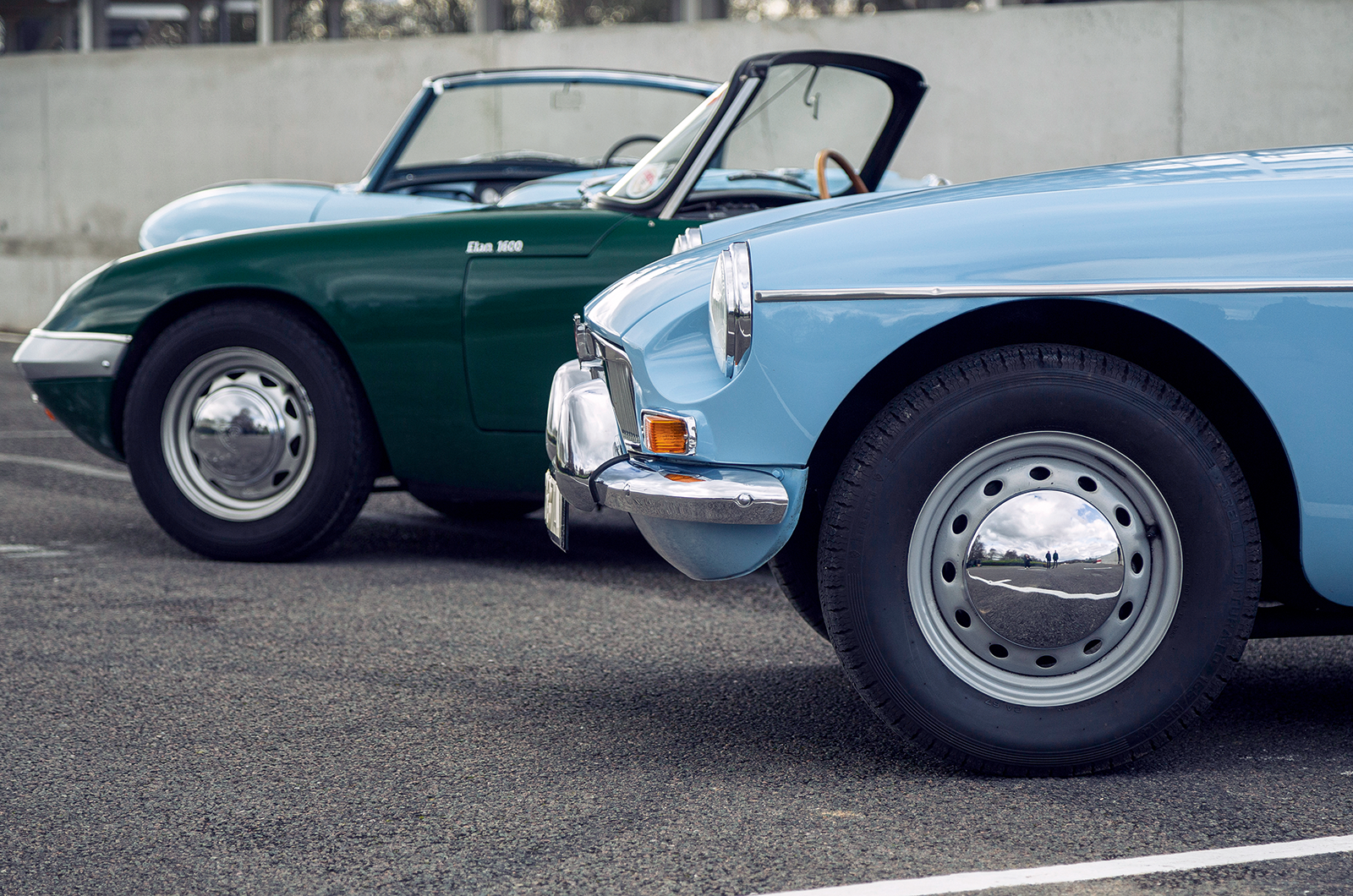 Classic & Sports Car - Triumph Spitfire vs MGB vs Lotus Elan: a new dawn