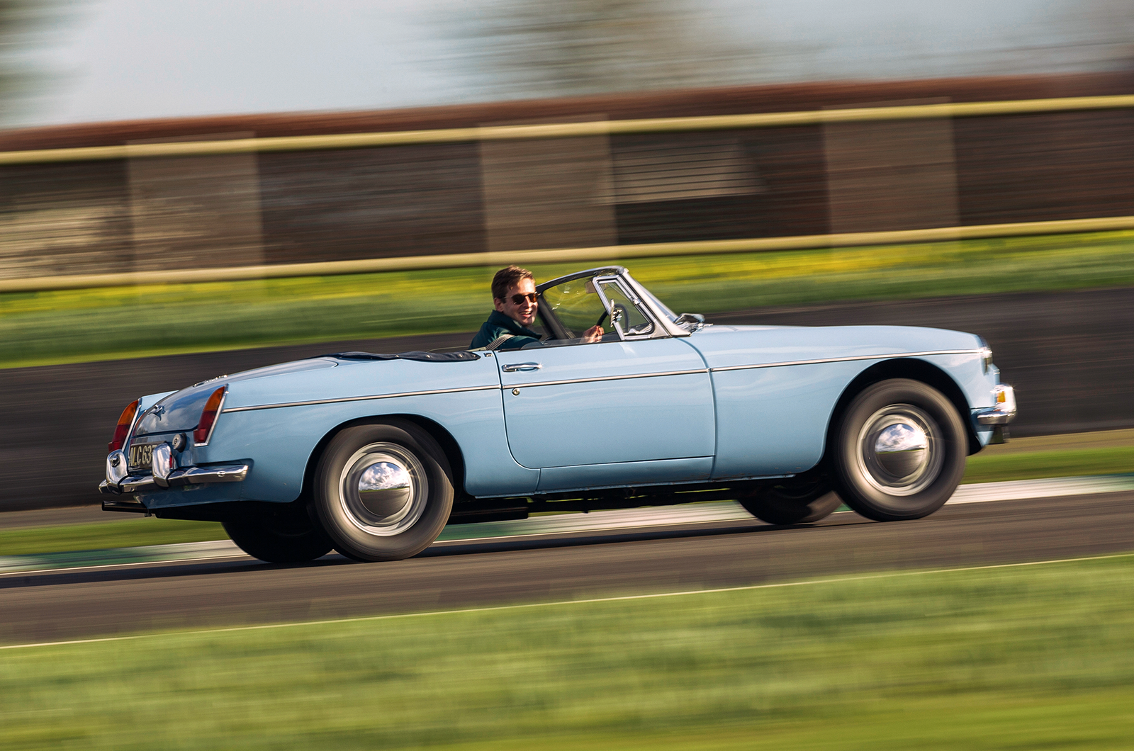 Classic & Sports Car - Triumph Spitfire vs MGB vs Lotus Elan: a new dawn