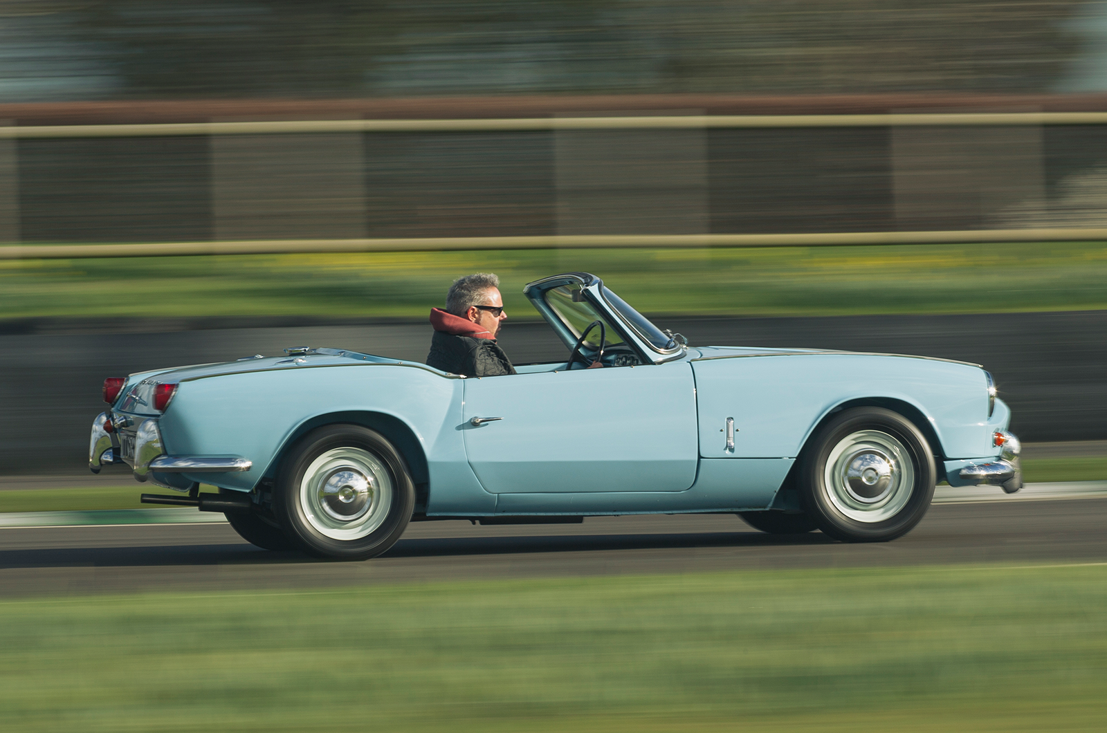 Classic & Sports Car - Triumph Spitfire vs MGB vs Lotus Elan: a new dawn