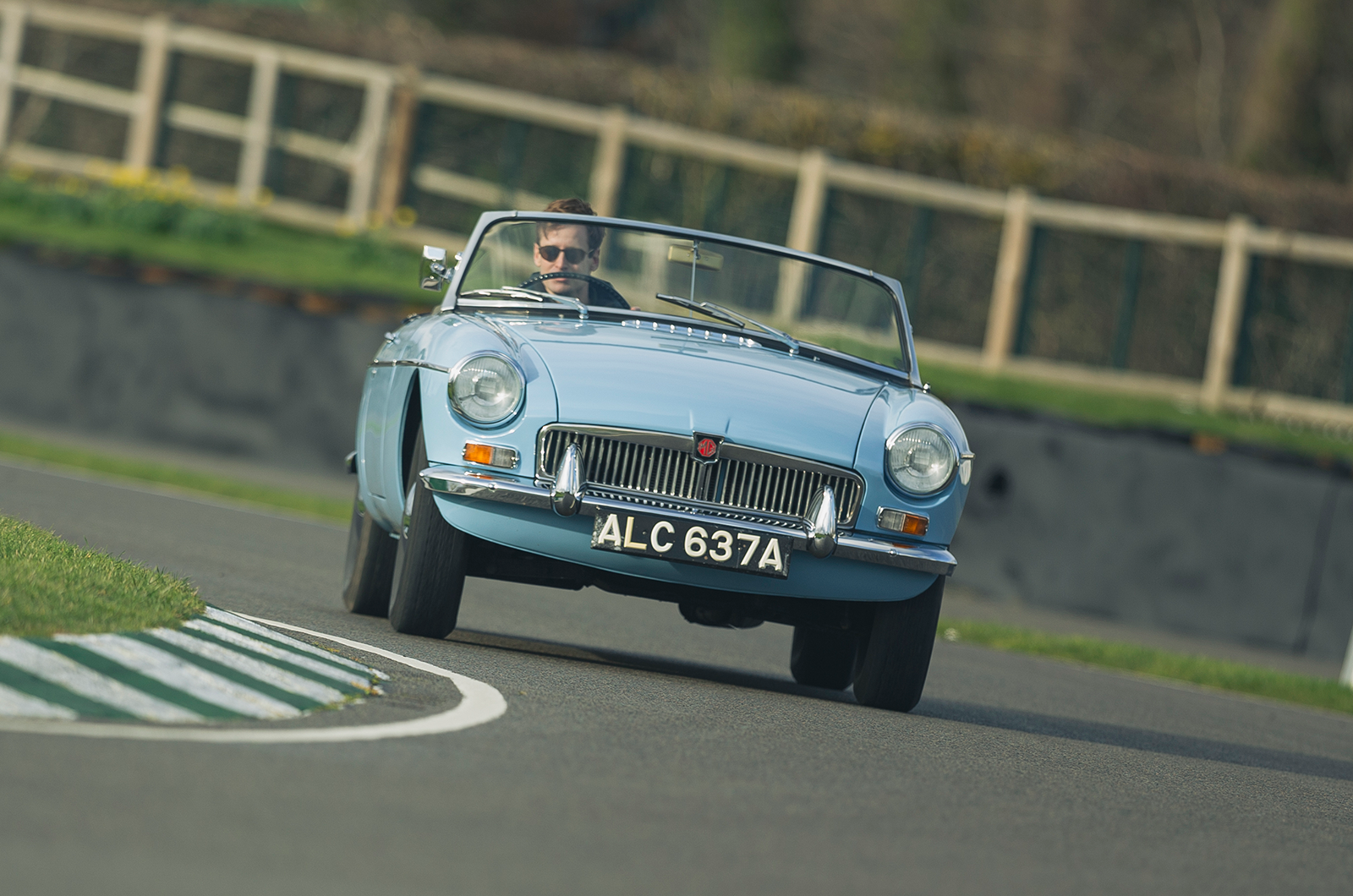 Classic & Sports Car - Triumph Spitfire vs MGB vs Lotus Elan: a new dawn