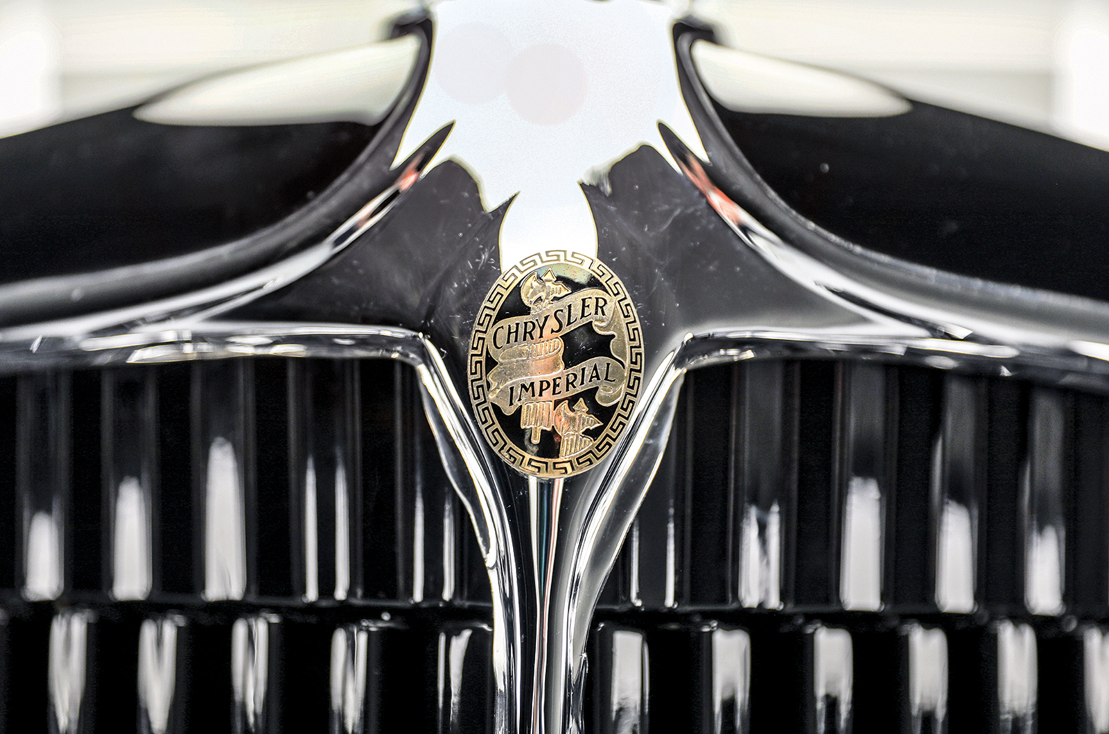 Classic & Sports Car - Chrysler Imperial: the great impression