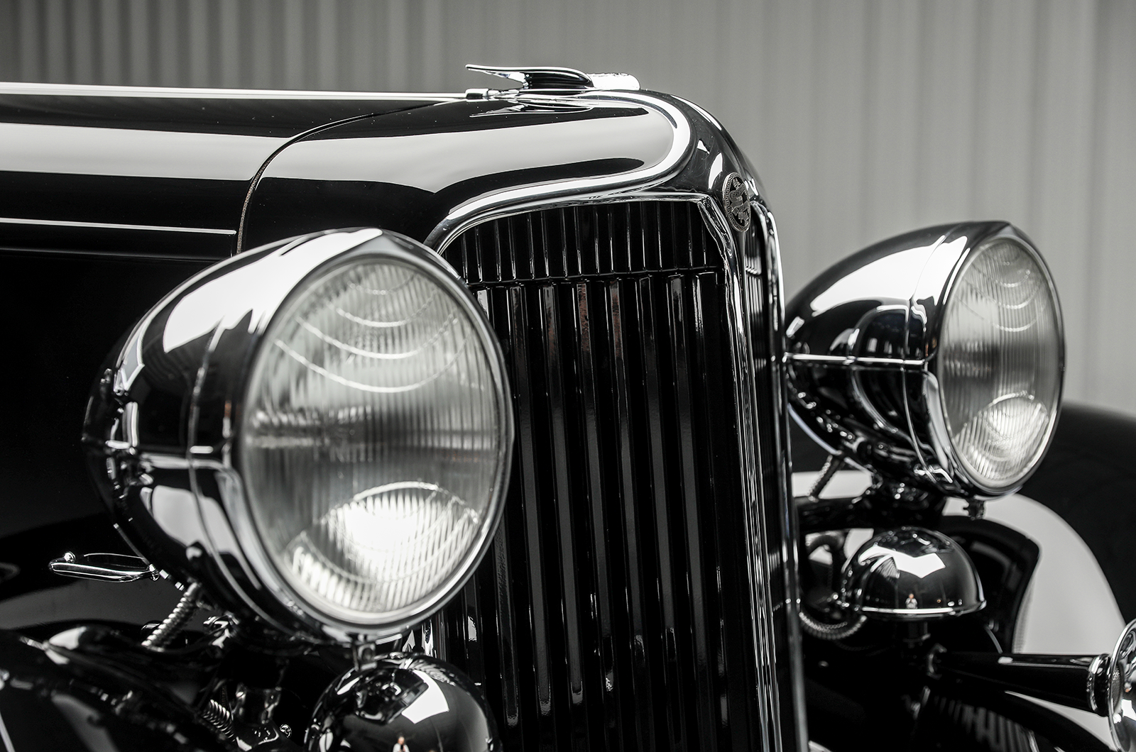 Classic & Sports Car - Chrysler Imperial: the great impression