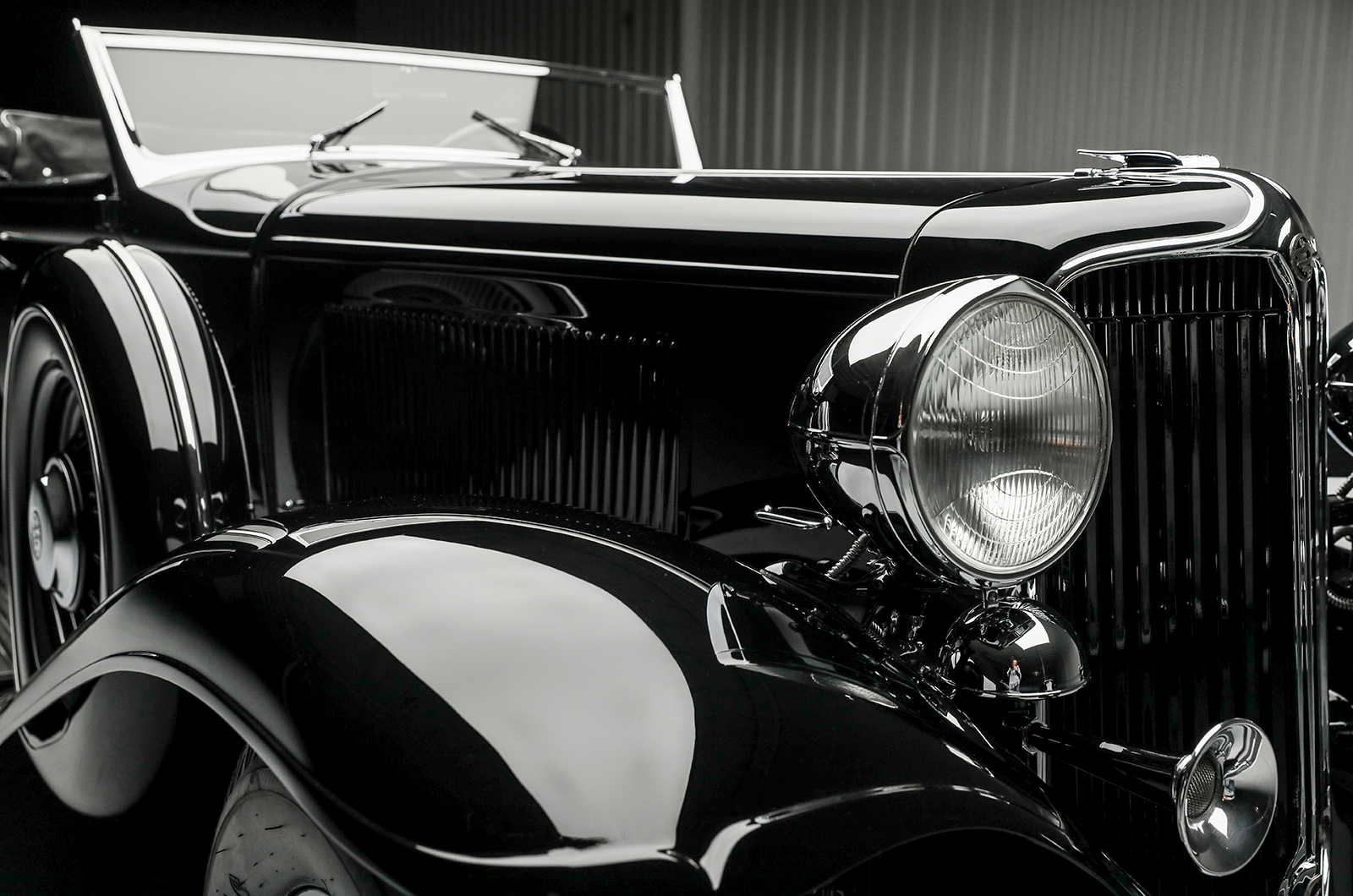 Classic & Sports Car - Chrysler Imperial: the great impression