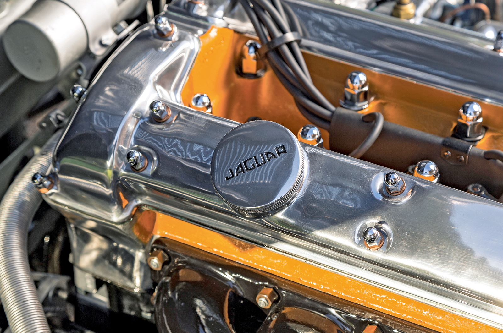 Classic & Sports Car - Jaguar E-type: a quest for perfection