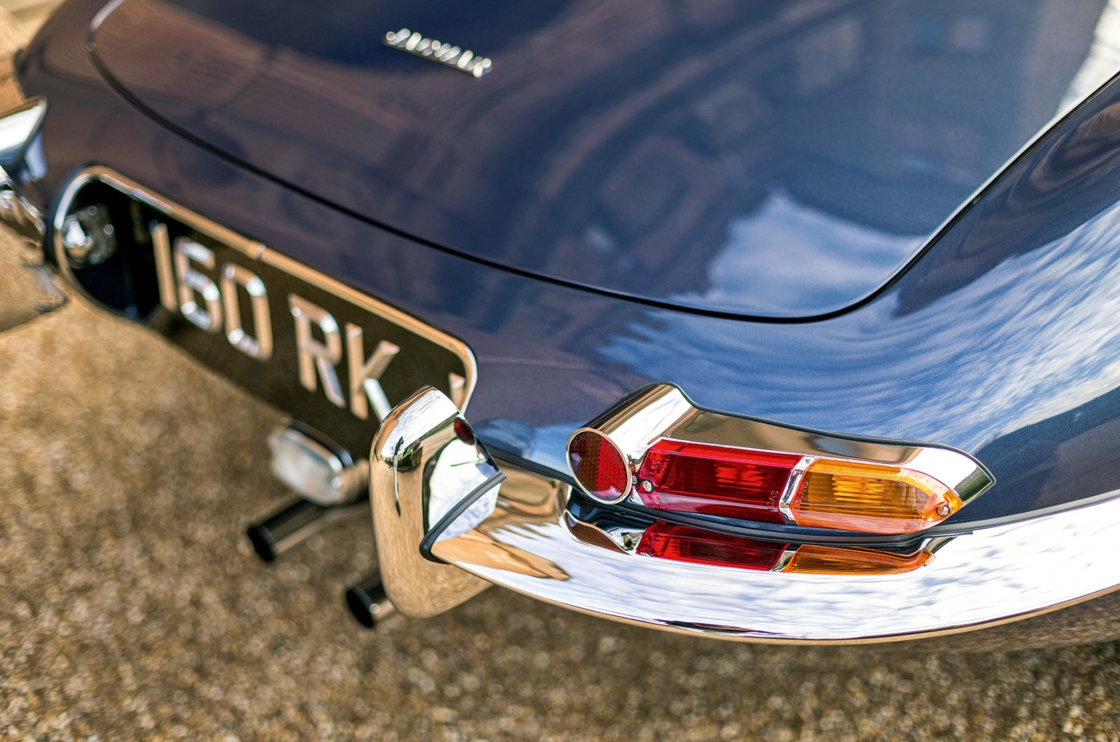 Classic & Sports Car - Jaguar E-type: a quest for perfection
