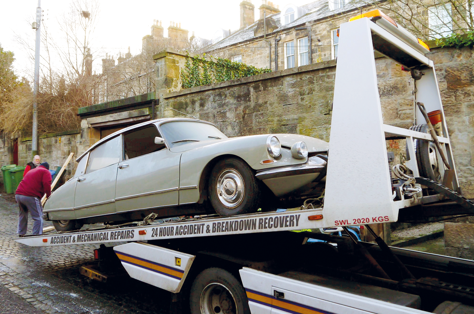 Classic & Sports Car - Your classic: Citroën DS21 Pallas