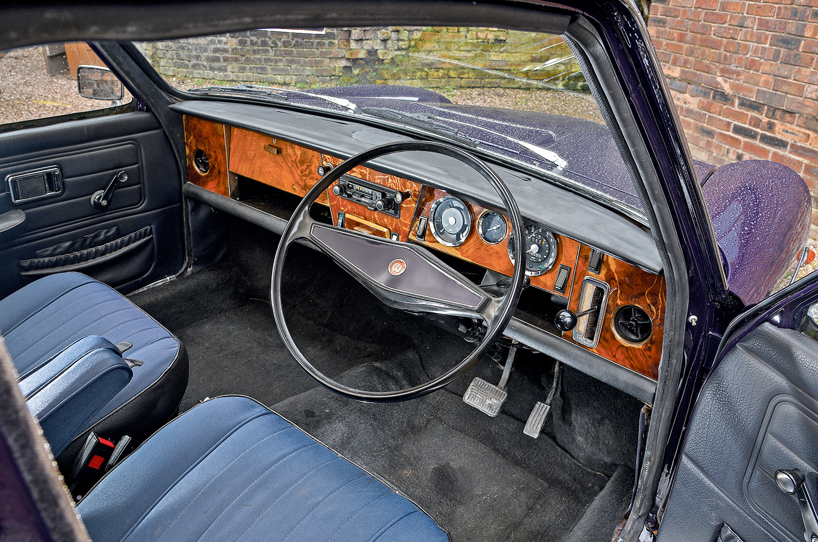 Classic & Sports Car - Austin 3 Litre vs Wolseley Six: affordable luxury