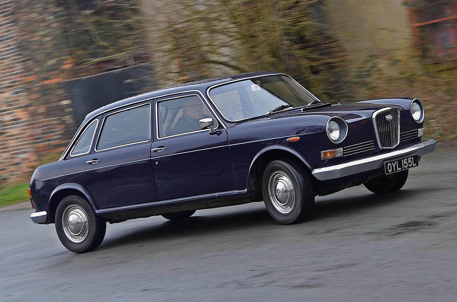 Classic & Sports Car - Austin 3 Litre vs Wolseley Six: affordable luxury