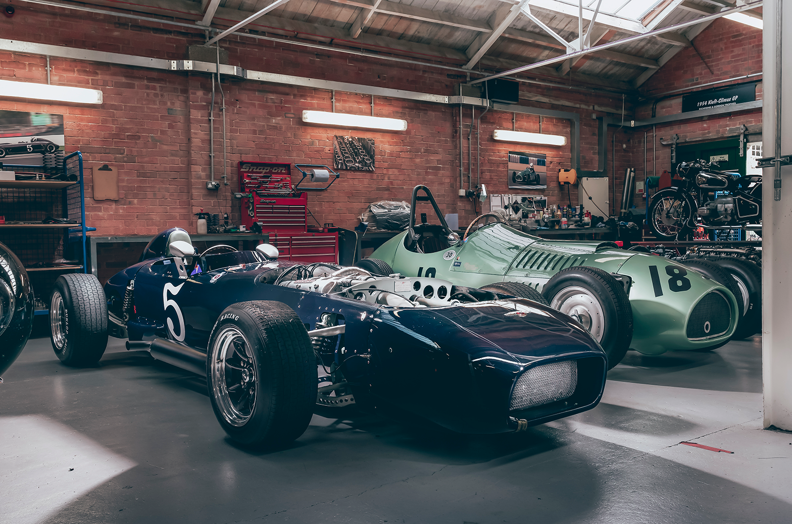 Classic & Sports Car - Bentley T-type Special: Crewe cut
