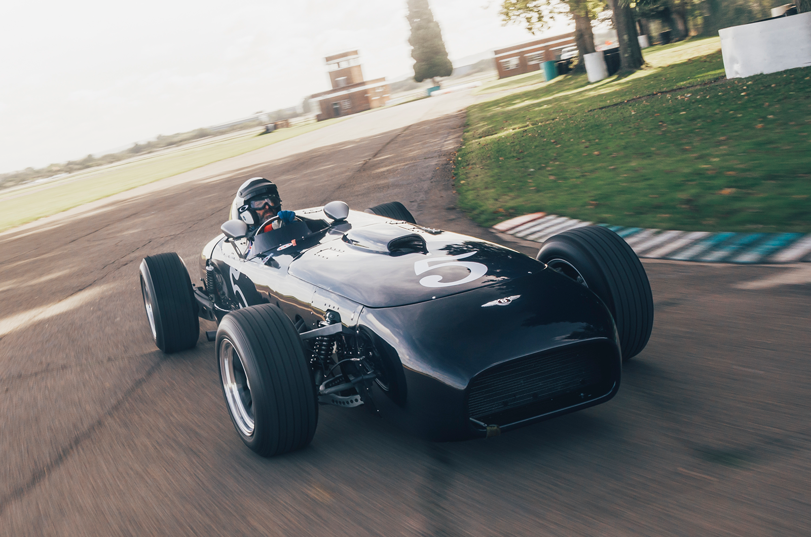 Classic & Sports Car - Bentley T-type Special: Crewe cut