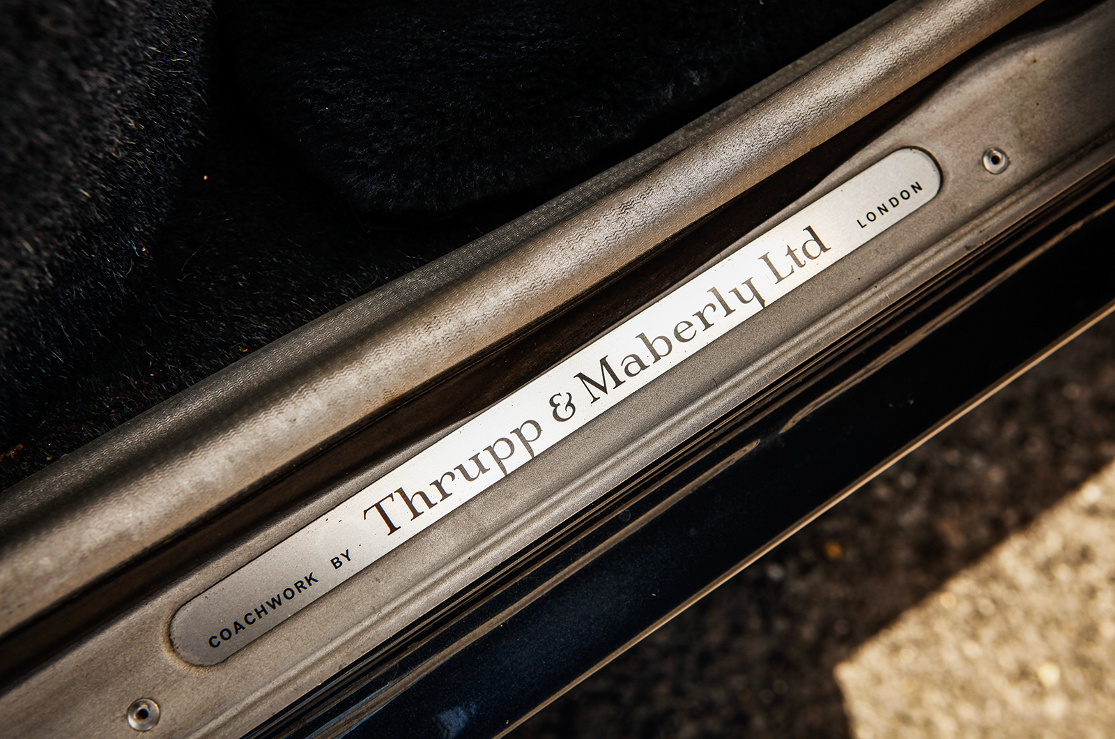 Classic & Sports Car - Humber Imperial vs Vanden Plas Princess 4 Litre R: to the manor borne