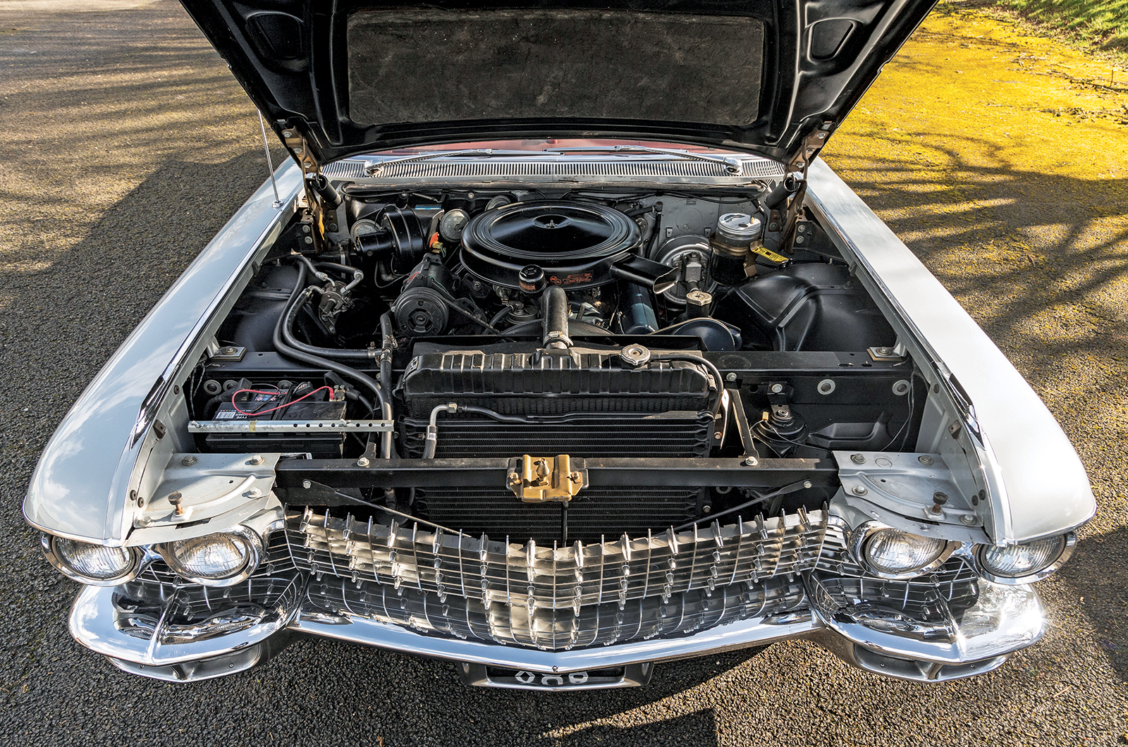 Classic & Sports Car - Rolls-Royce Silver Cloud III Adaptation Drophead Coupé vs Cadillac Series 62 Convertible Coupe: the sky is the limit