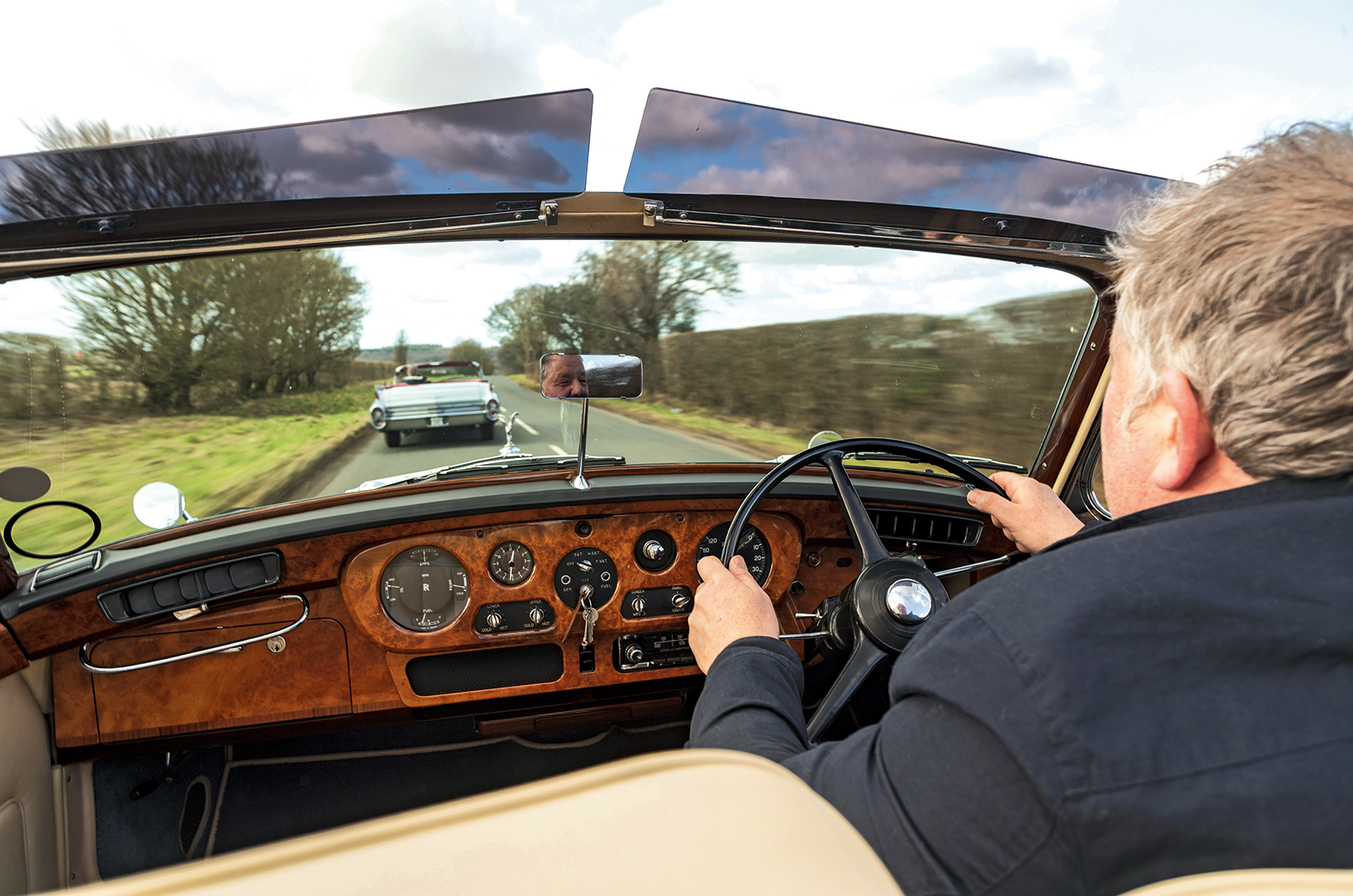 Classic & Sports Car - Rolls-Royce Silver Cloud III Adaptation Drophead Coupé vs Cadillac Series 62 Convertible Coupe: the sky is the limit