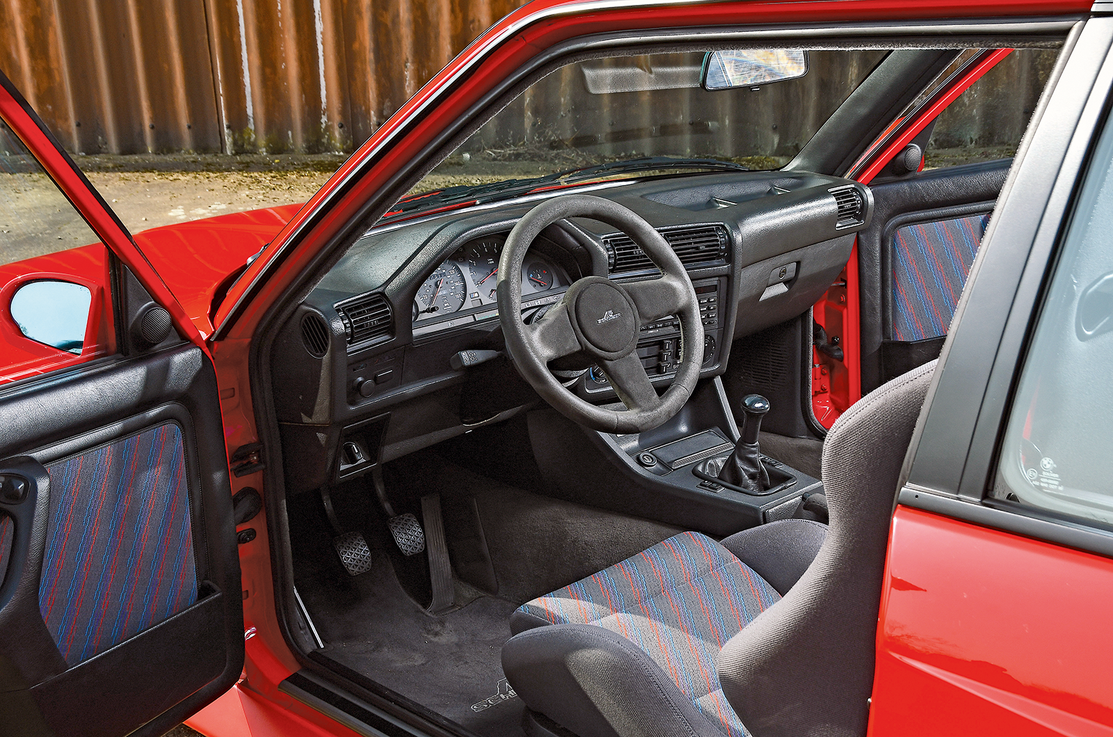 Classic & Sports Car - BMW M3s: maximum attack