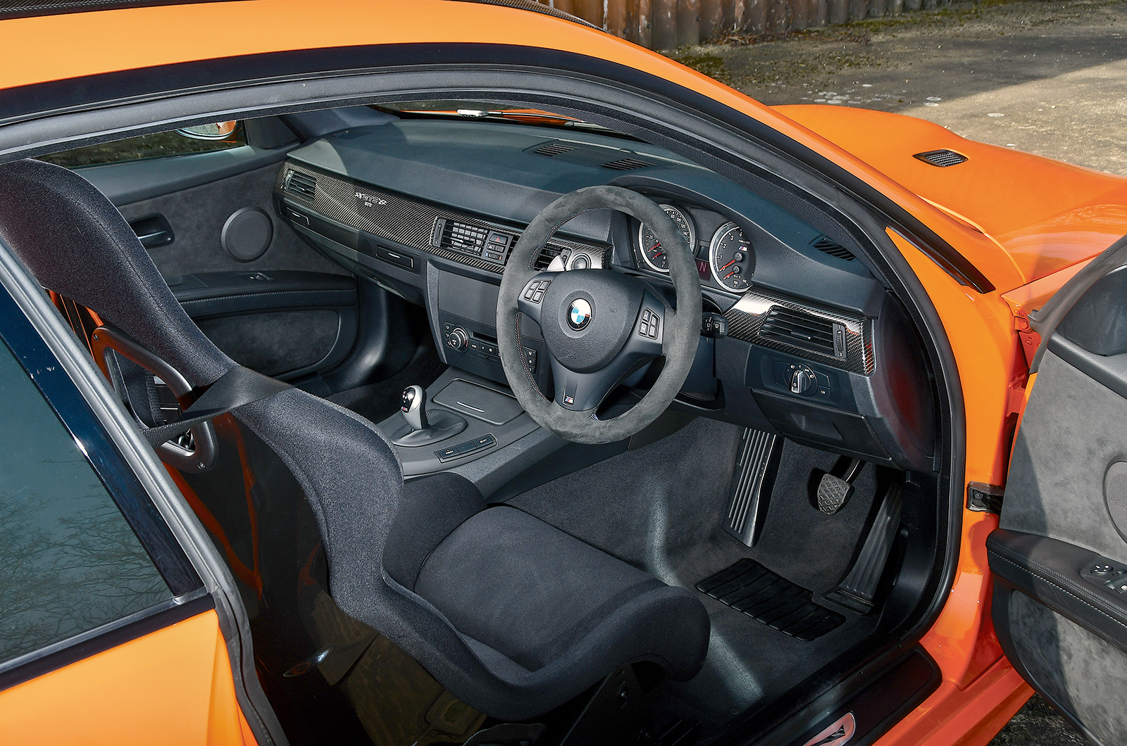 Classic & Sports Car - BMW M3s: maximum attack