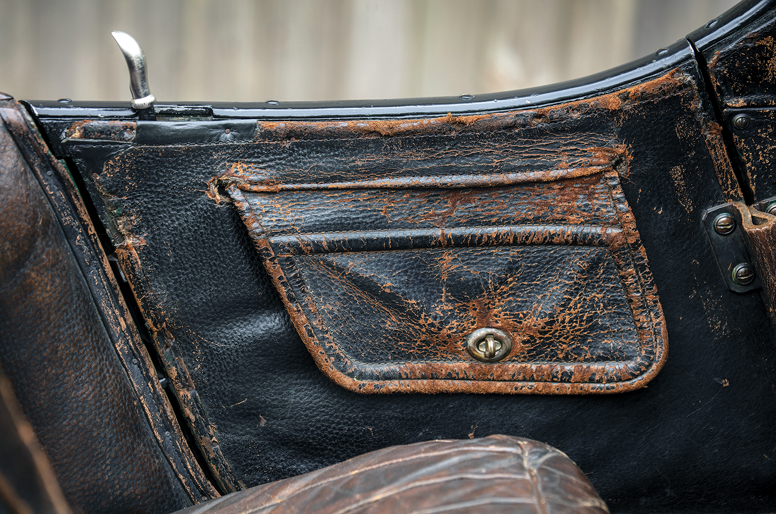 Classic & Sports Car - Bentley Super Sports: high-speed commute