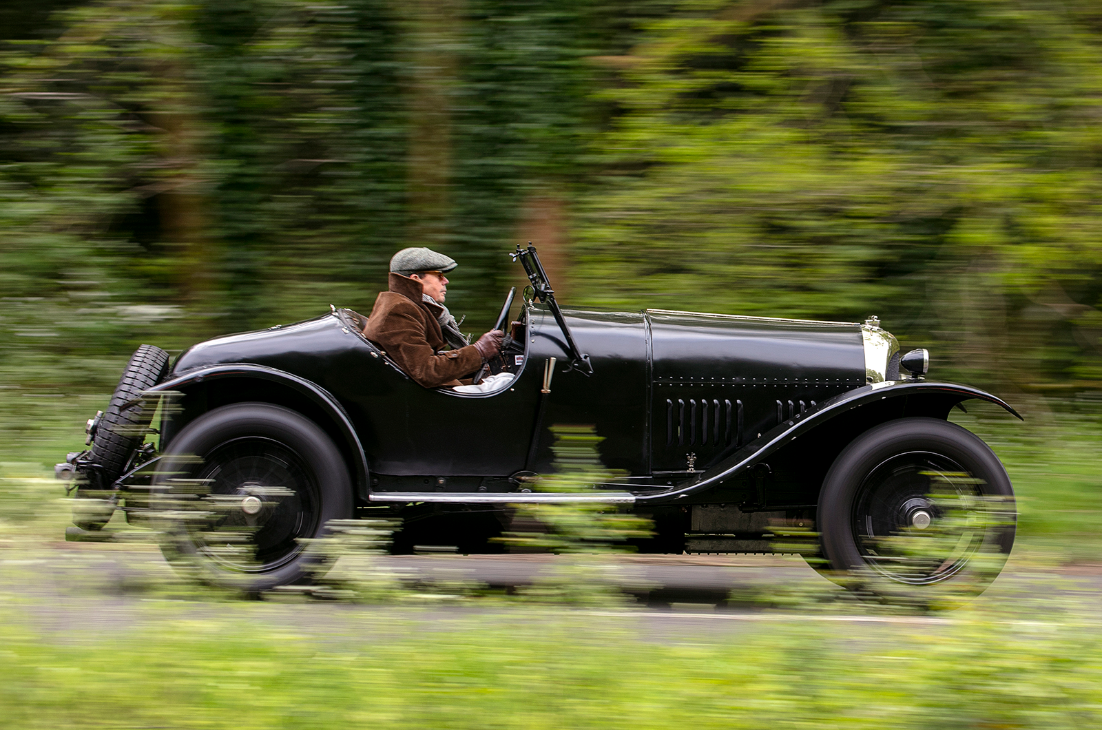 Classic & Sports Car - Bentley Super Sports: high-speed commute