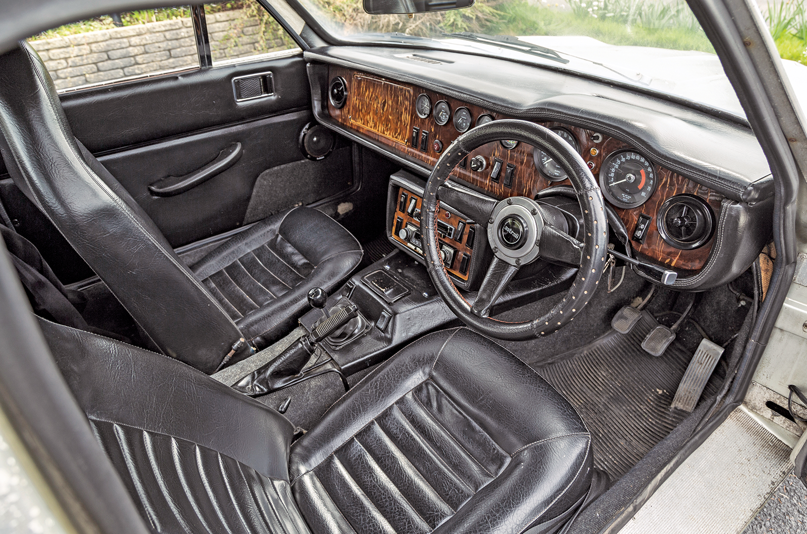 Classic & Sports Car - Gilbern Genie and Invader: Welsh warriors