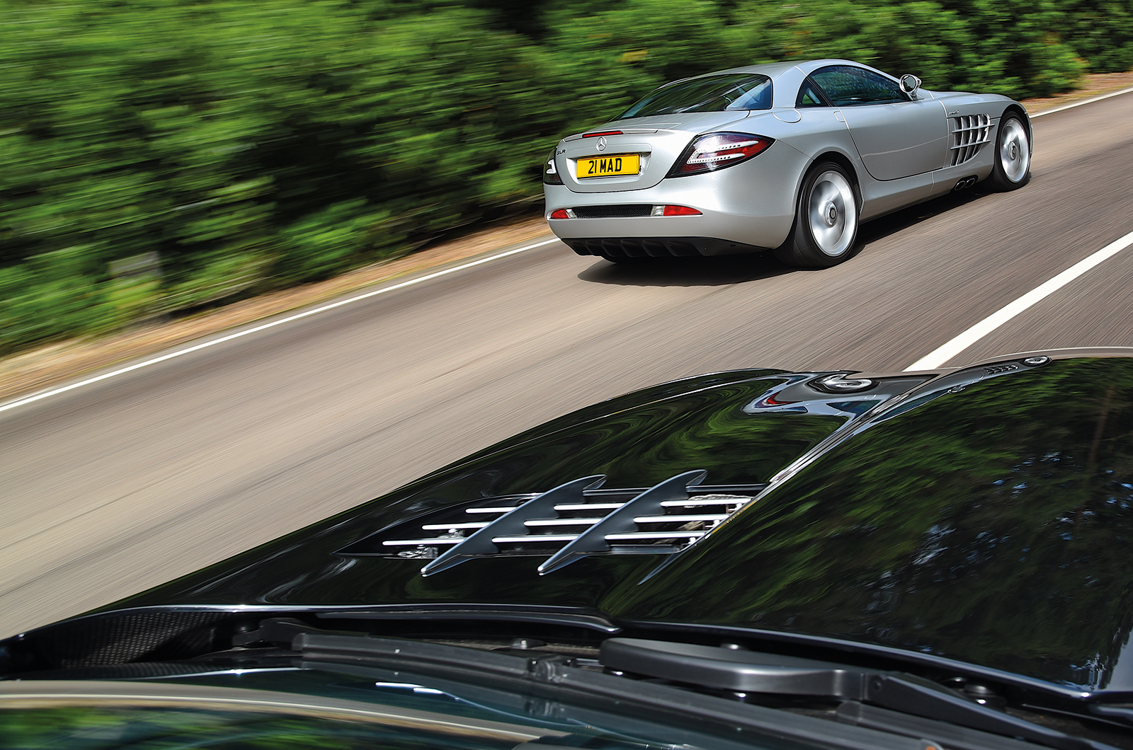 Classic & Sports Car - Mercedes-Benz SLR McLaren: identity crisis