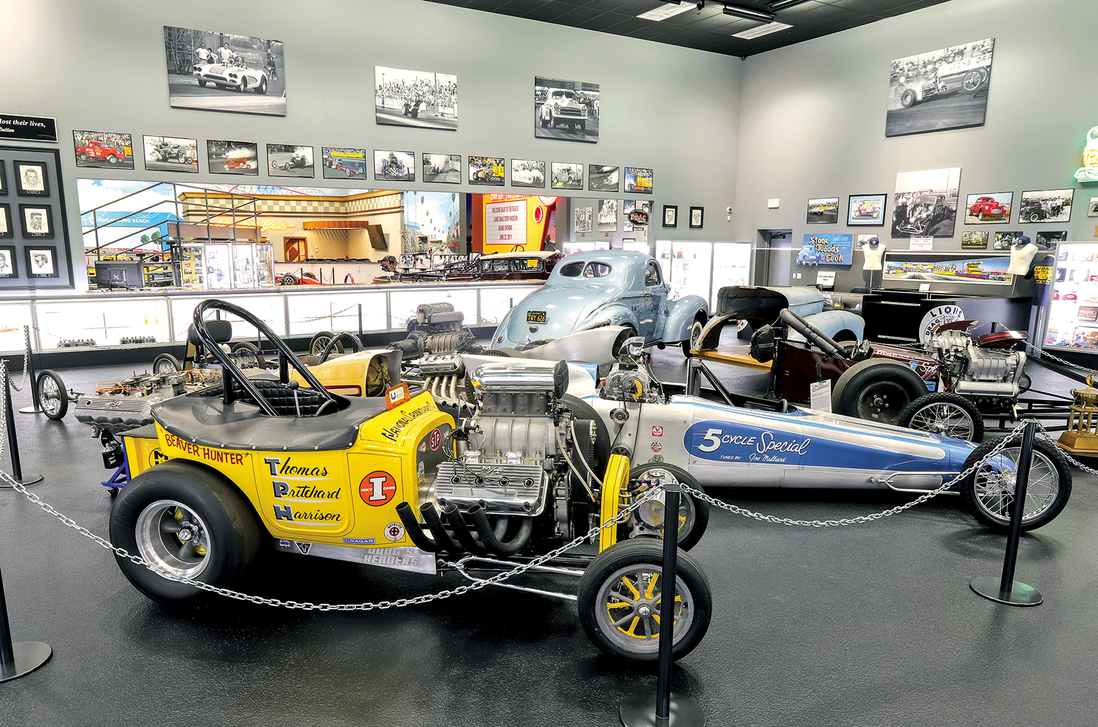 Classic & Sports Car - Classic shrine: Lions Drag Strip Museum