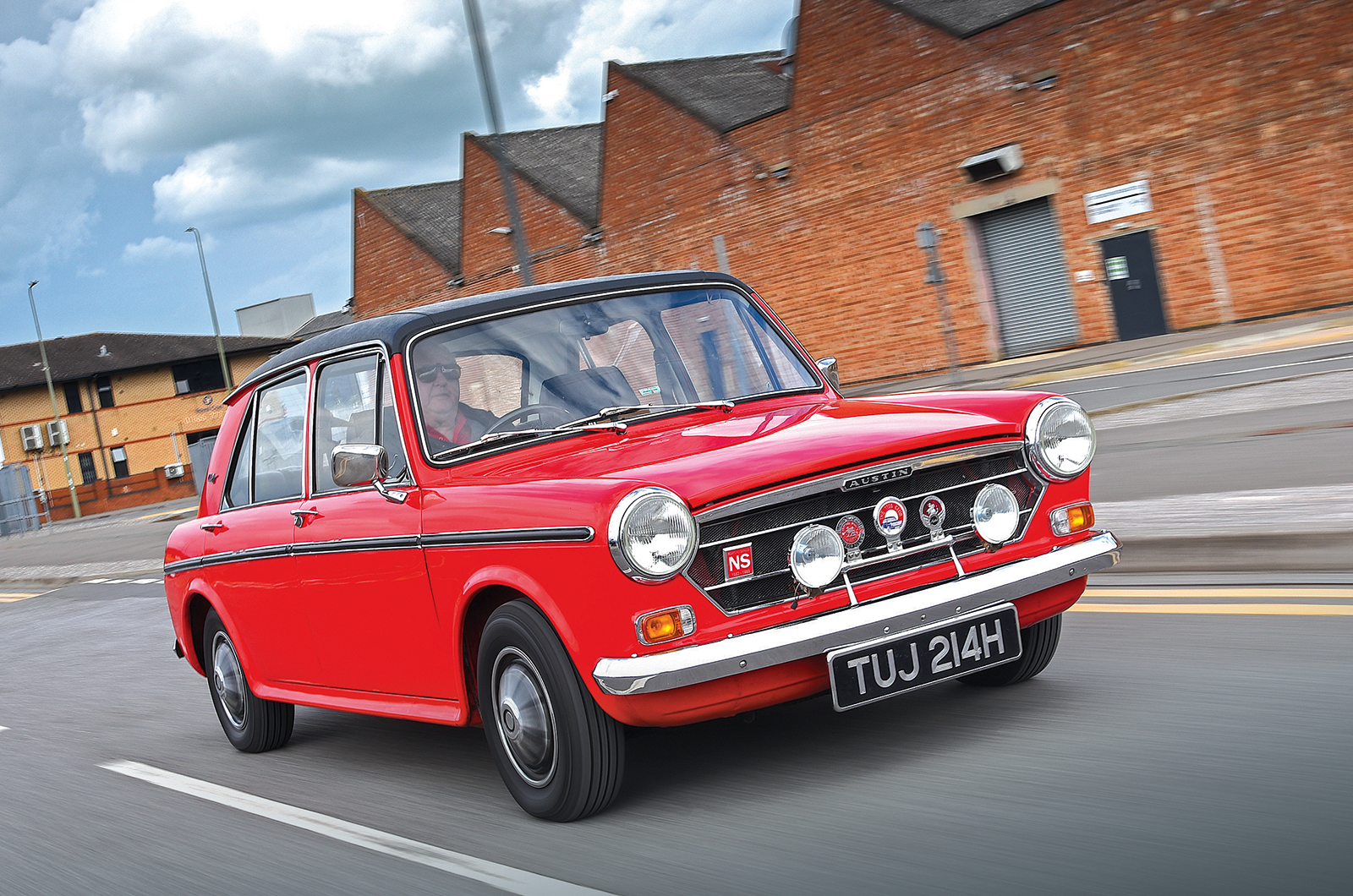 Classic & Sports Car - BMC ADO16: lateral thinking