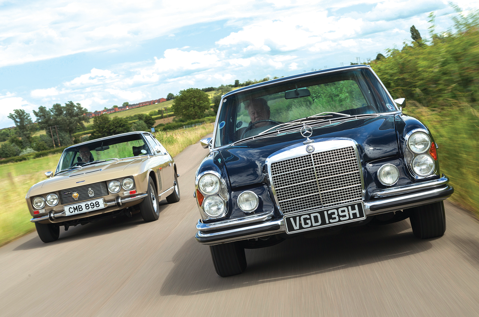 Classic & Sports Car - Mercedes-Benz 300SEL 6.3 vs Jensen FF: inconspicuous consumption