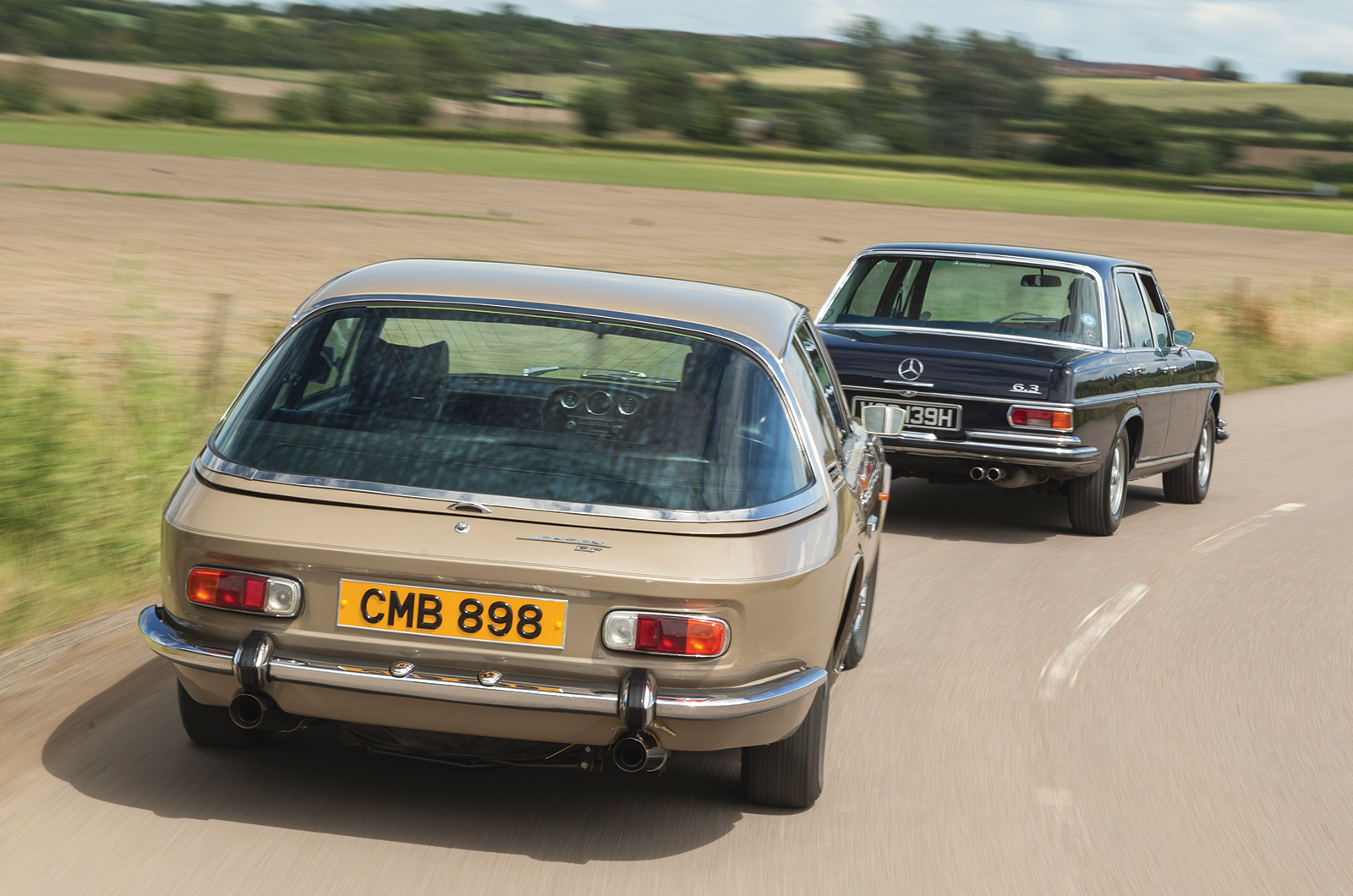 Classic & Sports Car - Mercedes-Benz 300SEL 6.3 vs Jensen FF: inconspicuous consumption