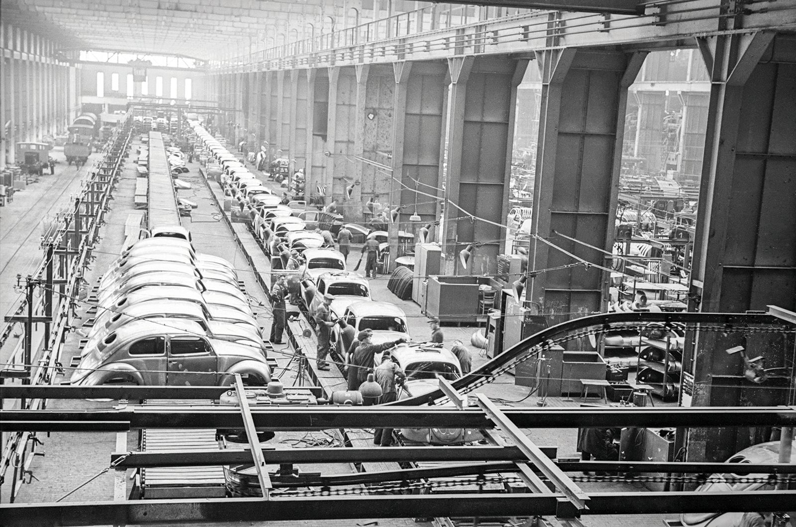 Classic & Sports Car – Volkswagen Beetle: Wolfsburg’s miracle car