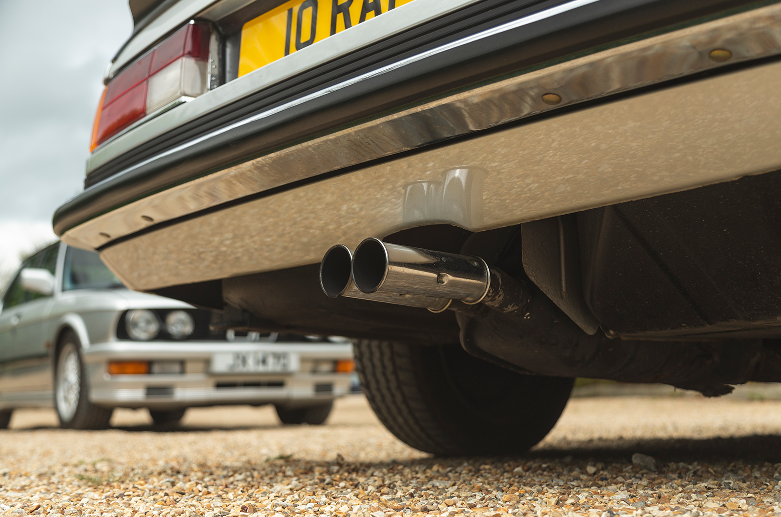 Classic & Sports Car – Dial M for more: BMW E24 M635CSi vs E28 M5