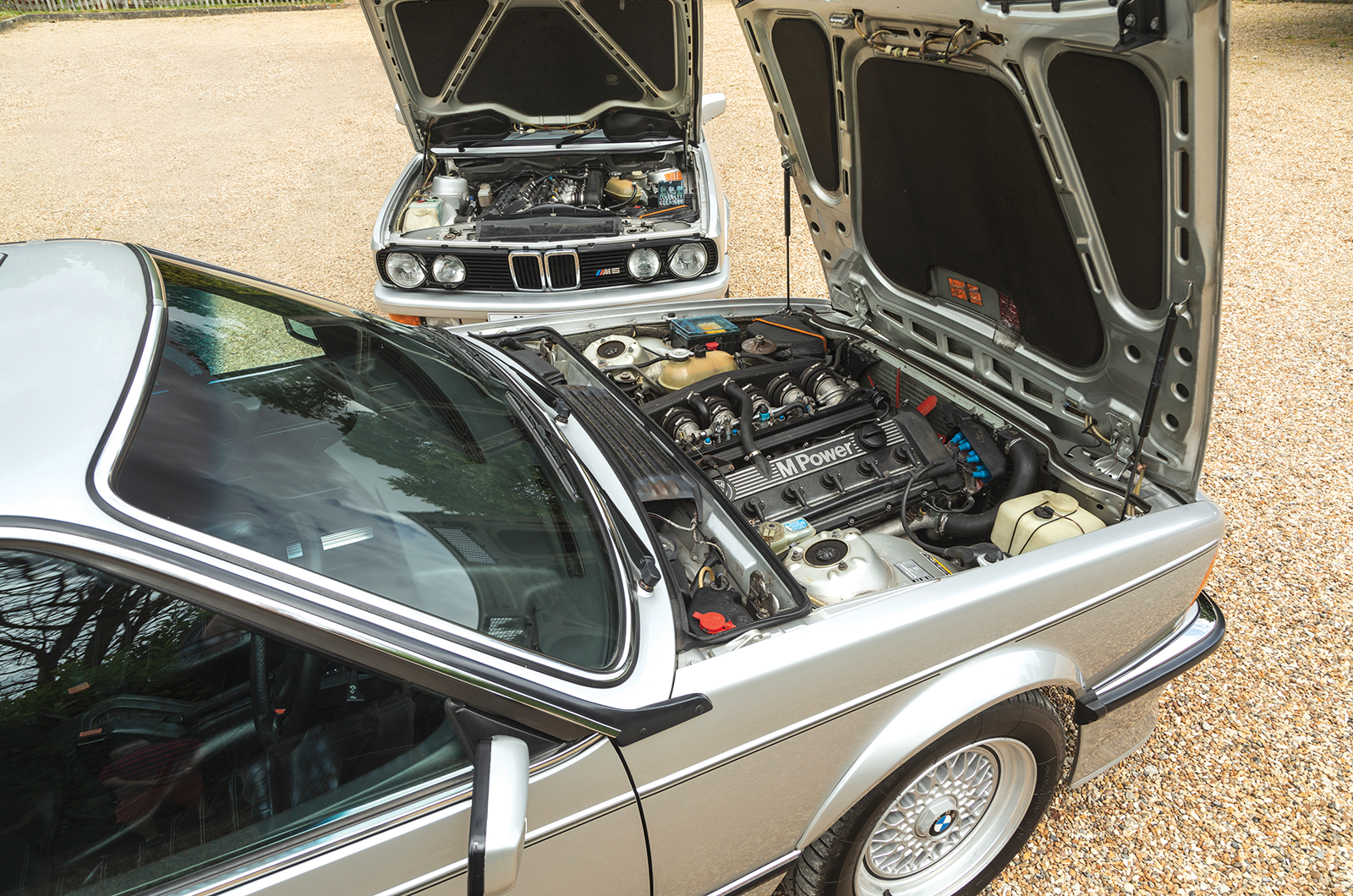 Classic & Sports Car – Dial M for more: BMW E24 M635CSi vs E28 M5