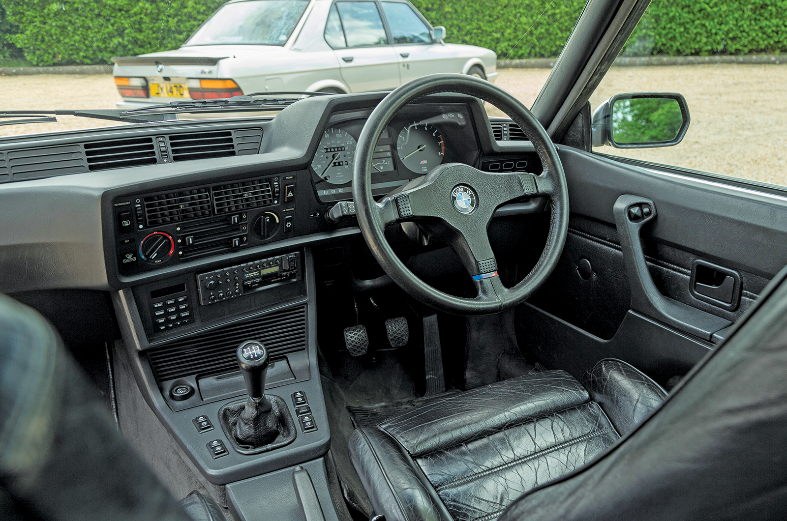 Classic & Sports Car – Dial M for more: BMW E24 M635CSi vs E28 M5