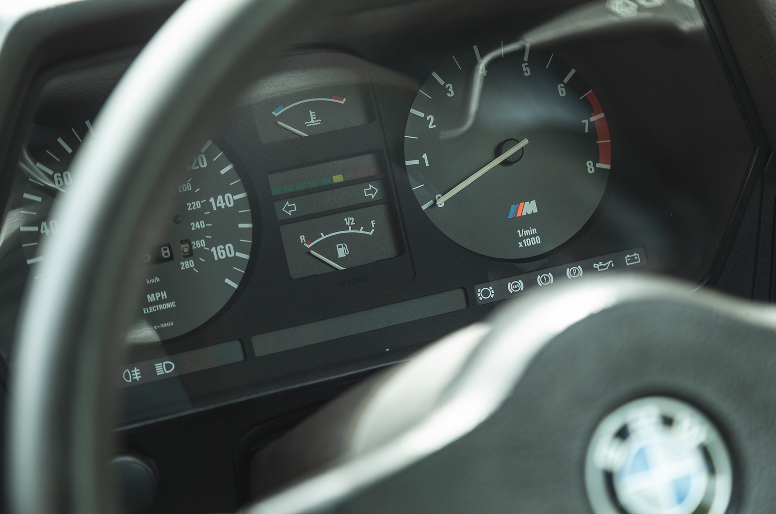 Classic & Sports Car – Dial M for more: BMW E24 M635CSi vs E28 M5