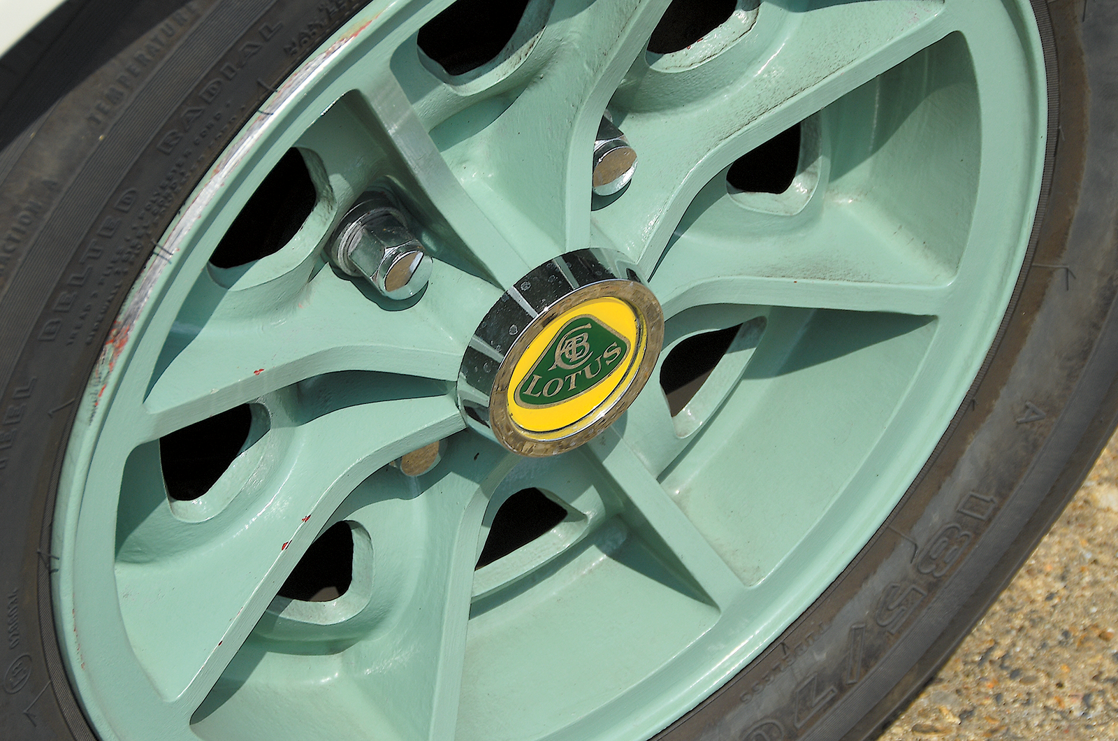 Classic & Sports Car – Ford Cortina at 60: celebrating a family favourite