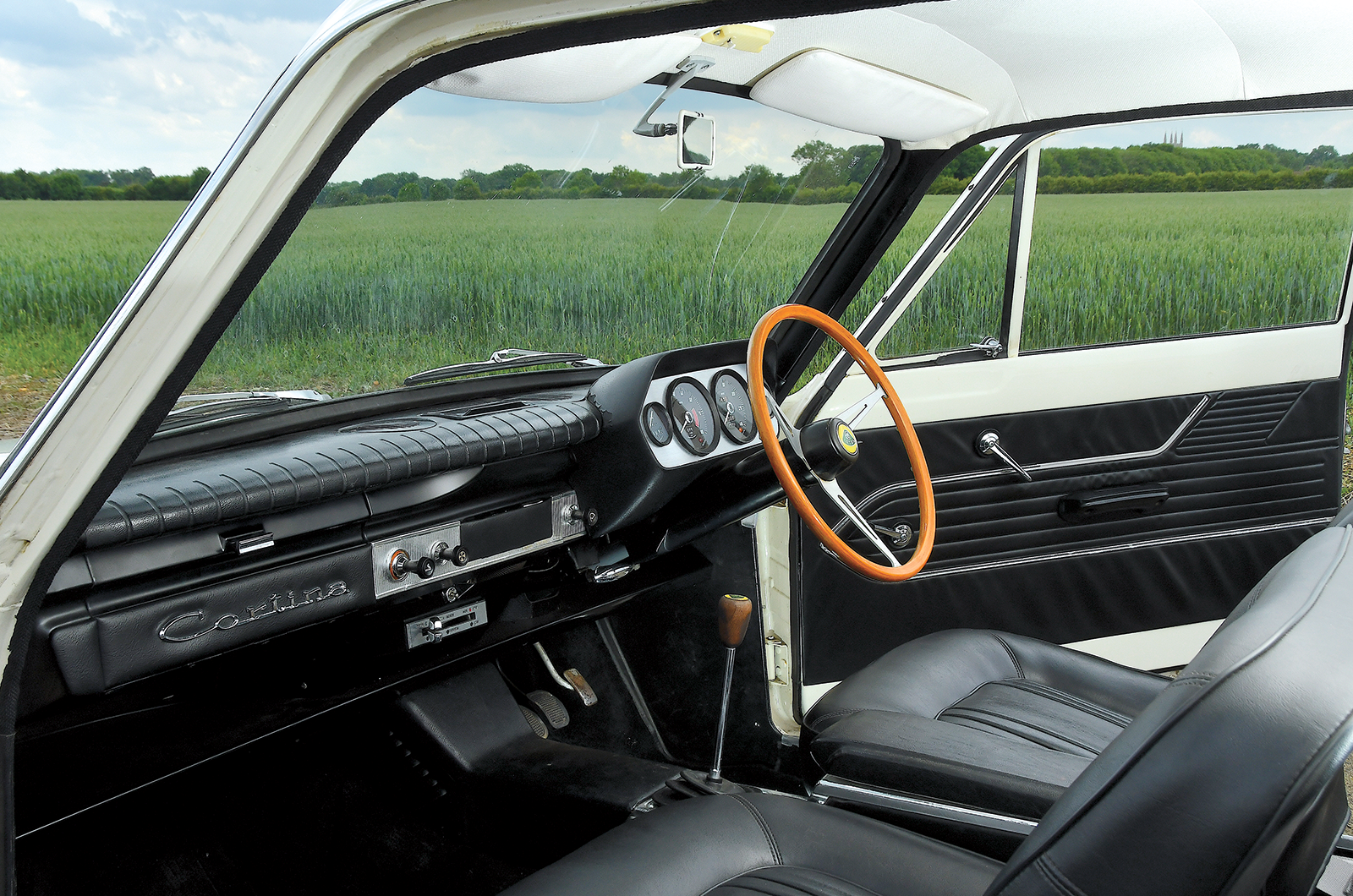 Classic & Sports Car – Ford Cortina at 60: celebrating a family favourite