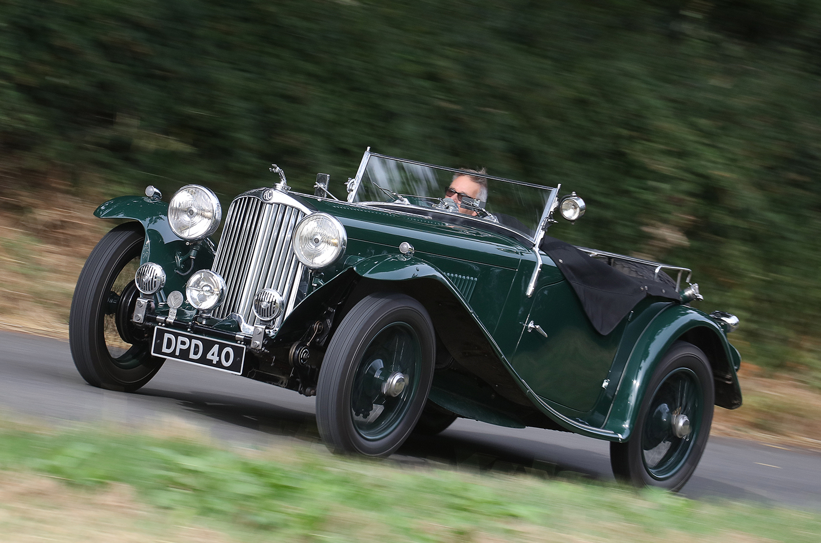 Classic & Sports Car – AC 16/80: styled for the hills