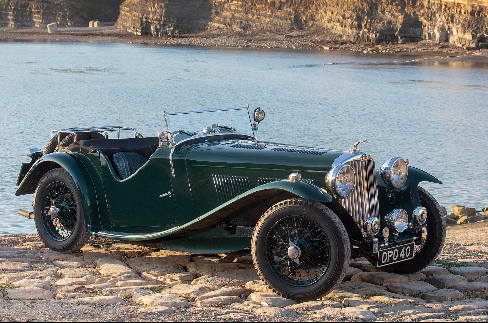 Classic & Sports Car – AC 16/80: styled for the hills