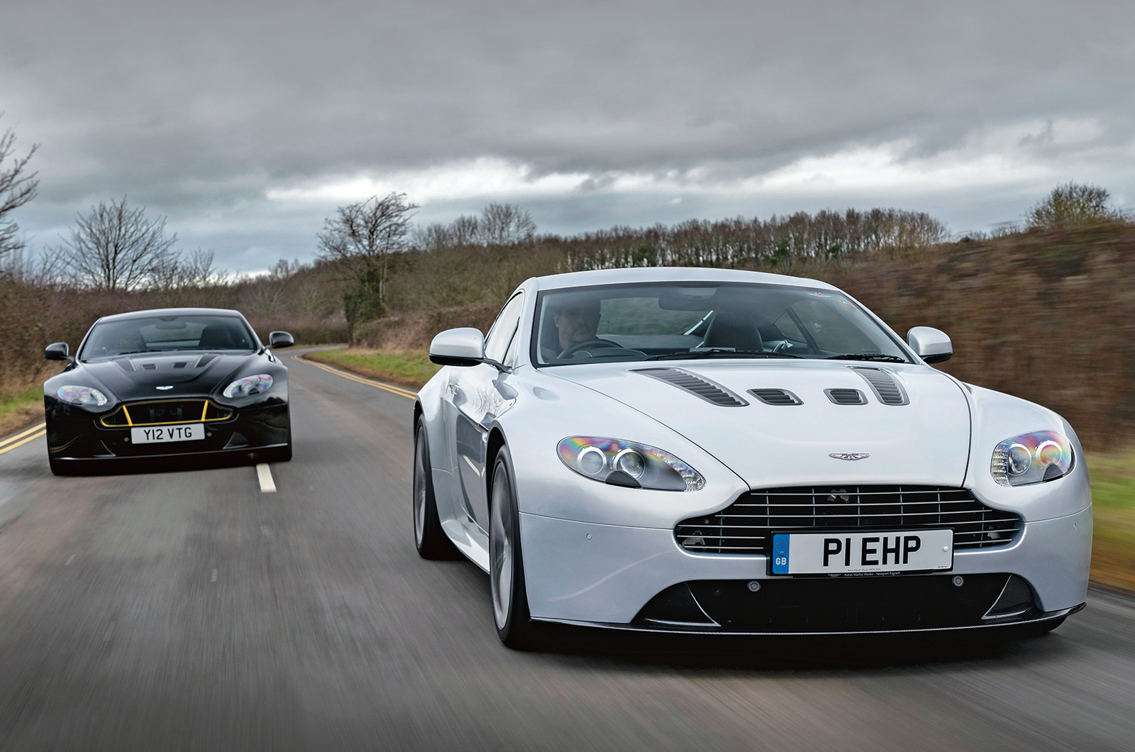 Classic & Sports Car – Aston Martin V12 Vantage vs V12 Vantage S: the brawn legacy