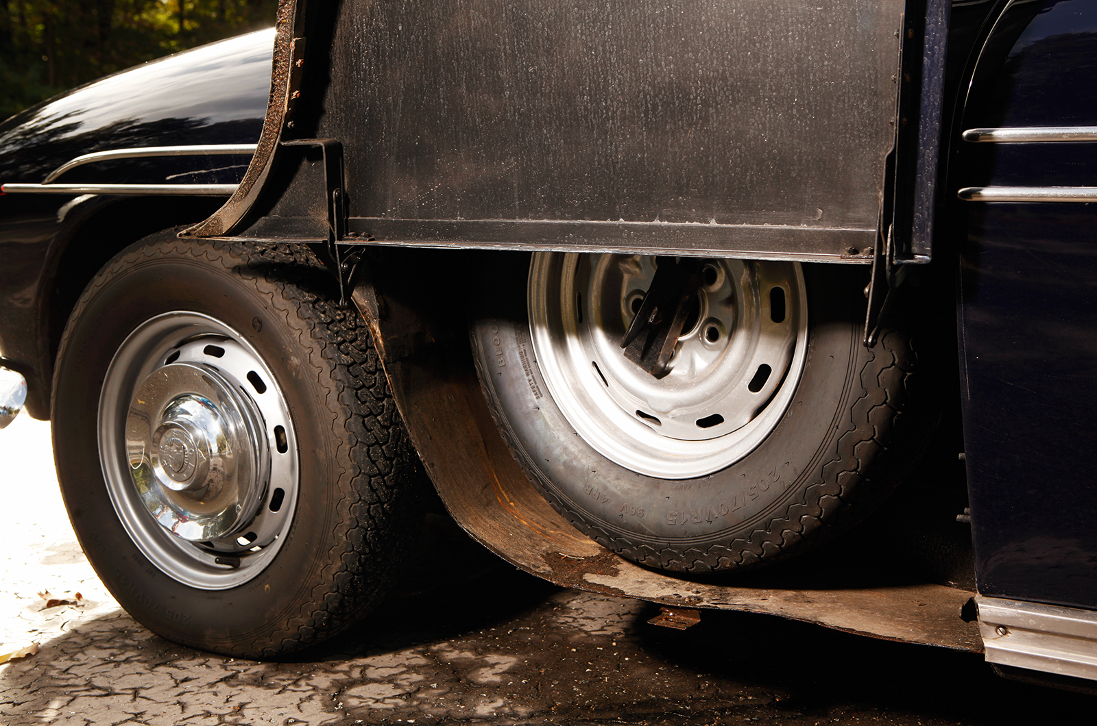 Classic & Sports Car – Bristol 410 vs Jensen C-V8: revolutionary rebels