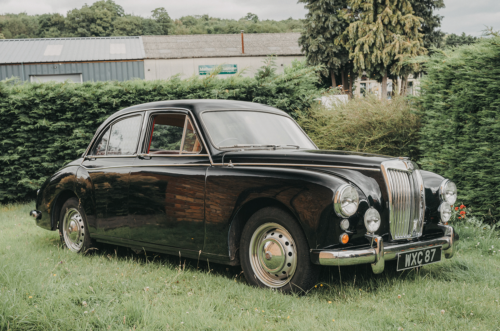 Classic & Sports Car – Derek Mathewson: behind the garage doors