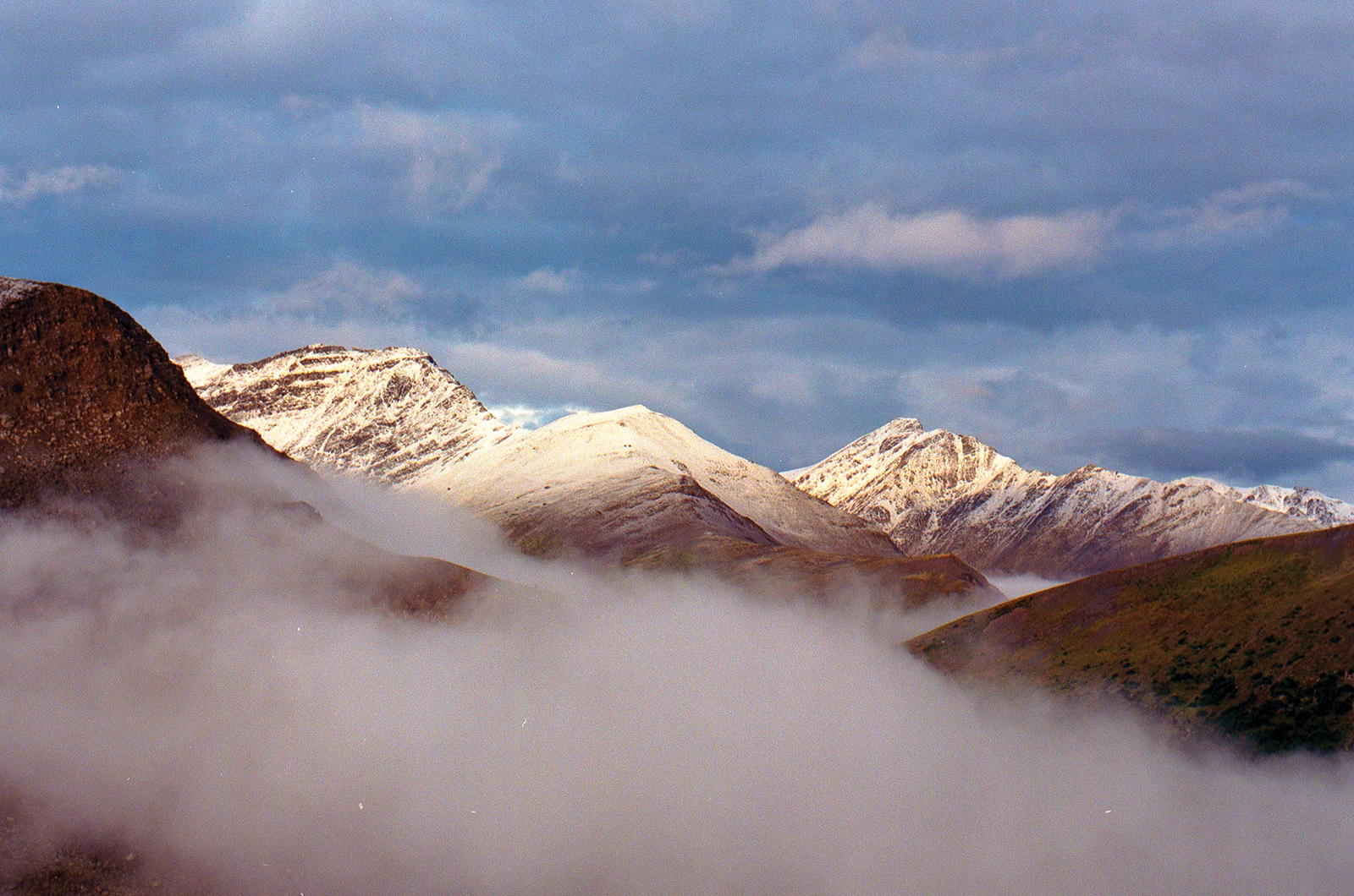 Classic & Sports Car – Retelling an epic Canadian adventure in a classic Volvo