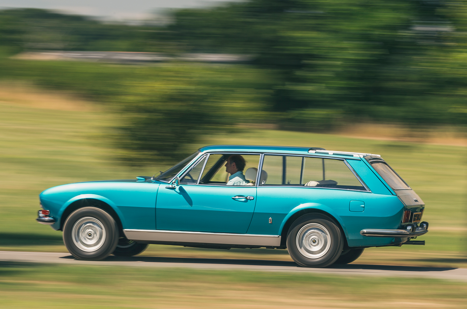 Classic & Sports Car – Peugeot 504s: Sochaux’s Pininfarina reunion