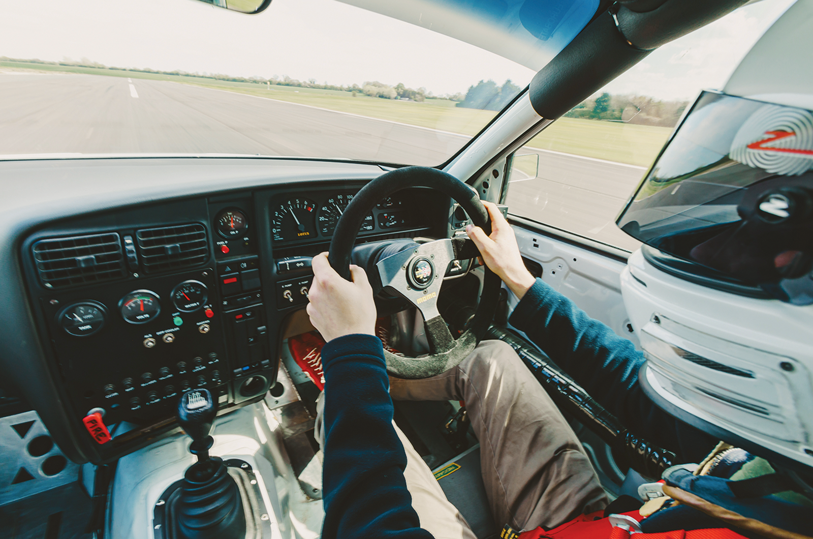 Classic & Sports Car – Reliving a wild road race in a classic Lotus Carlton