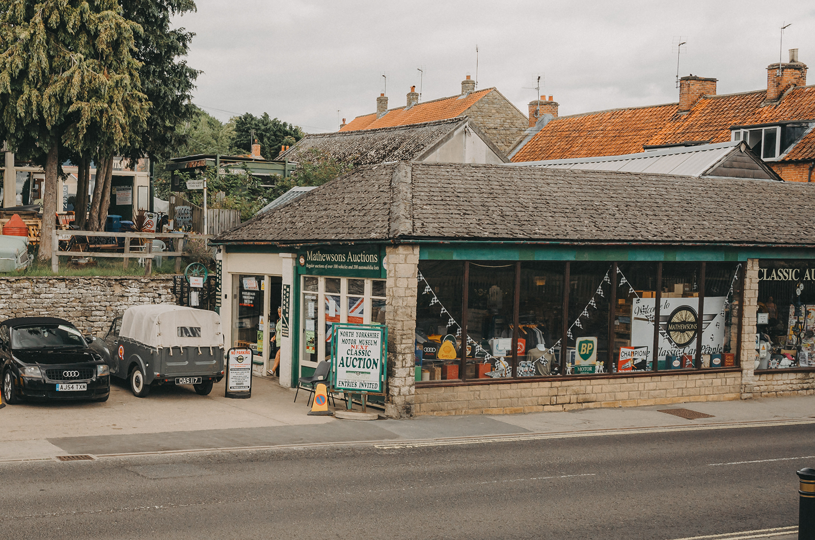 Classic & Sports Car – Derek Mathewson: behind the garage doors